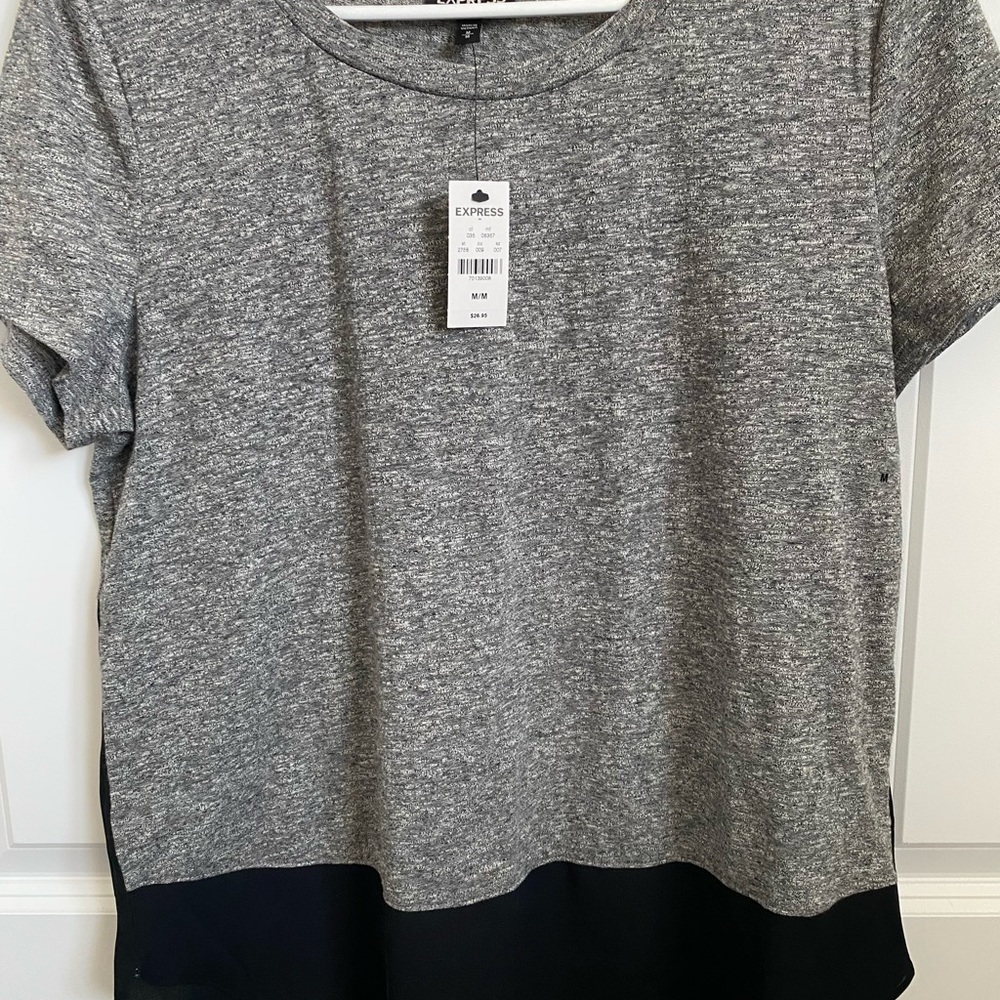 🆕 Express • Women’s Short Sleeve Shirt